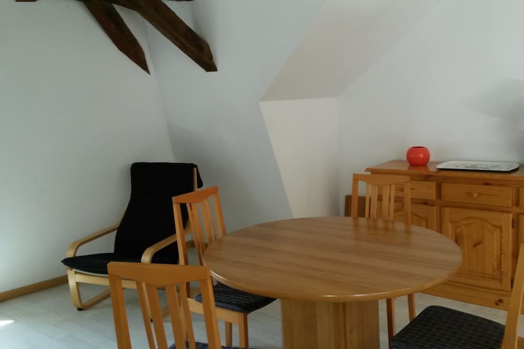 Séjour coin repas