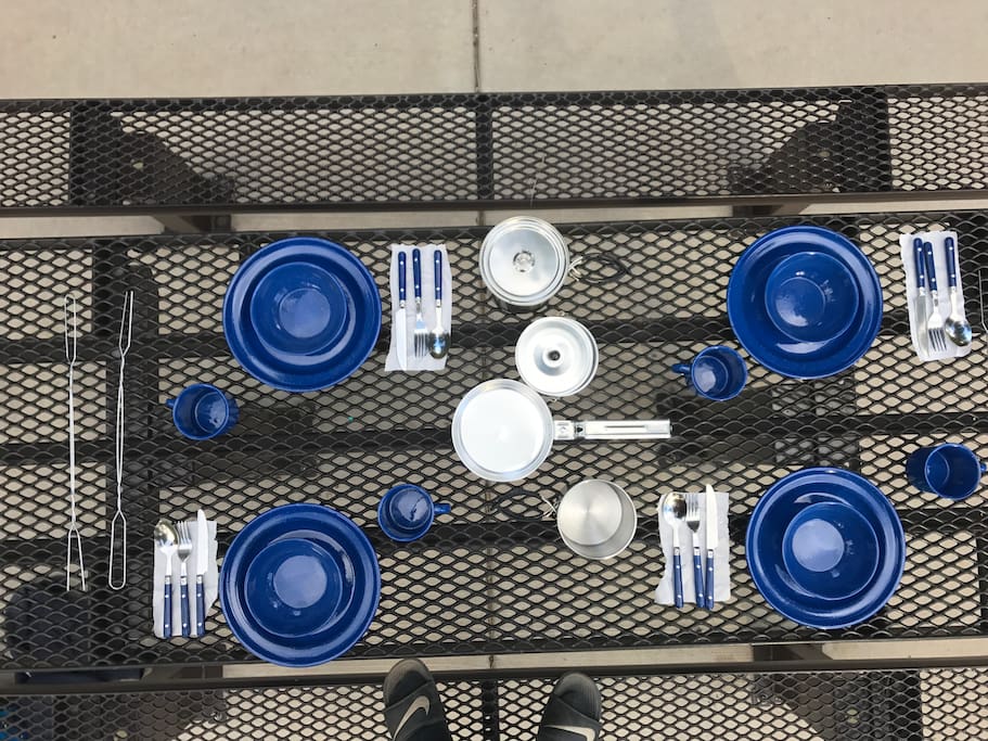 Dinner ware and cooking utensils
