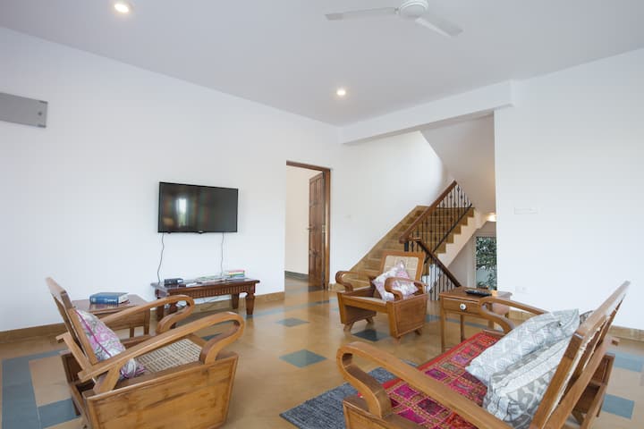 Living room image 1