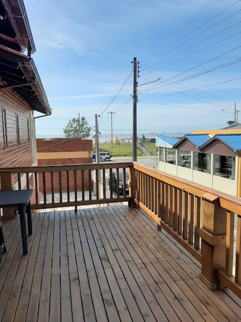 Top Airbnb: Apt 202. Ondazul, 50 meters from the beach em Balneário Gaivota