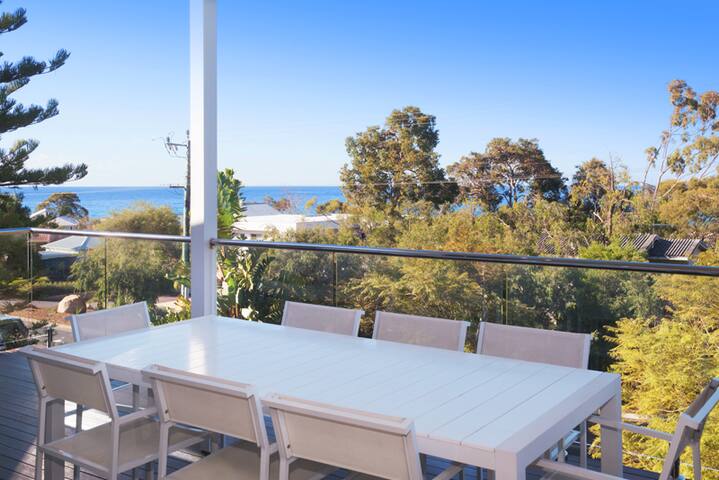 Casa Azzura – Ocean Views, short walk to the Beach gallery image 2