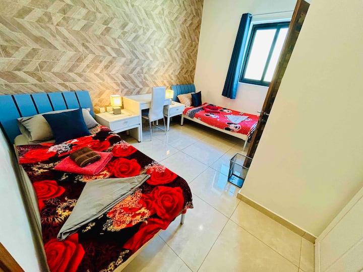 ห้องนอน 2 - พร้อมเตียงเดี่ยว 2 หลัง