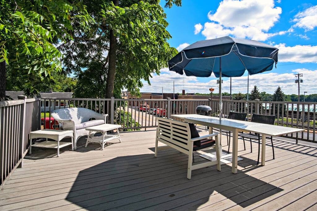 Deck overlooking the river
