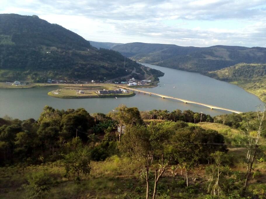 linda vista para o Rio Uruguai divisa com Rio Grande do Sul.
