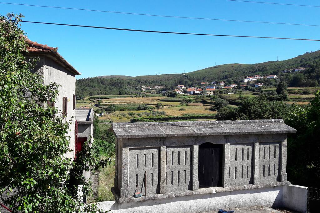 espigueiro na eira