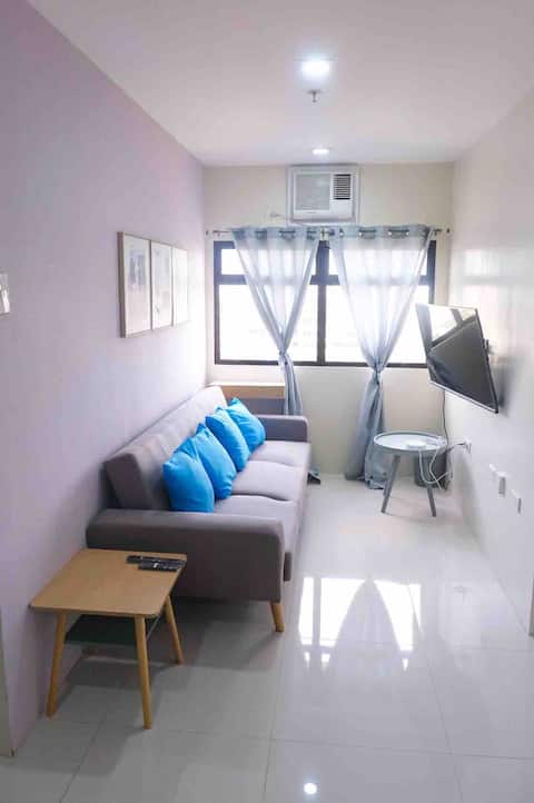 The Midpoint Residences 1-9th with Netflix