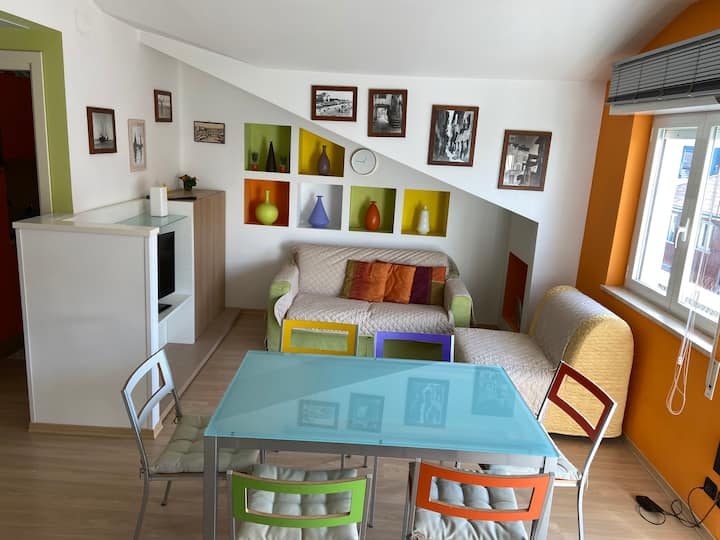 From Silvia PENTHOUSE in the heart of Grado with parking space