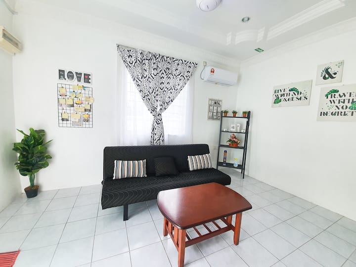 Cozy-bnb @ Town (3 Rooms) Nearest To Airport/town - Labuan