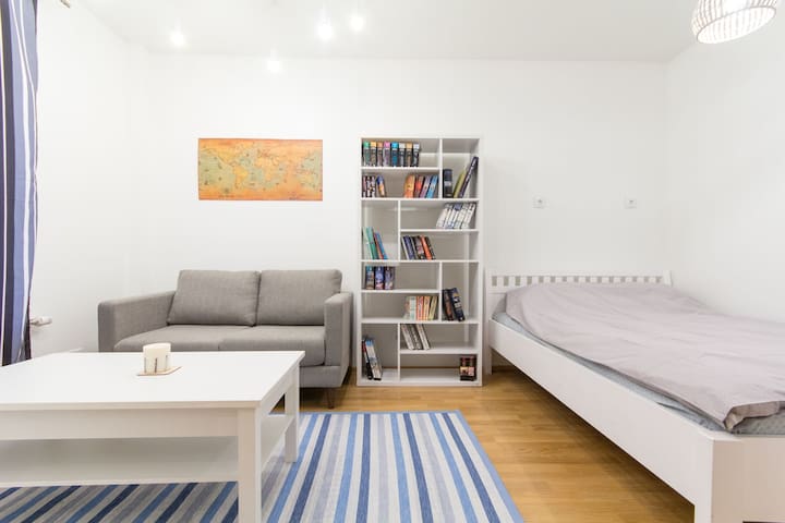 Studio on the border of Old town