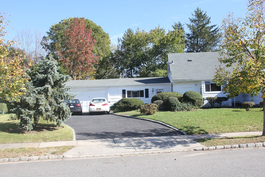 Quite and private school neighborhood