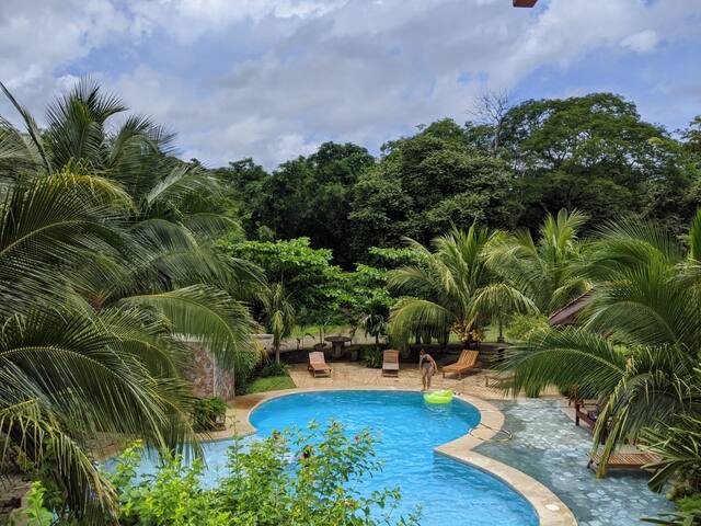 Villa Ballena, Paraíso Escondido