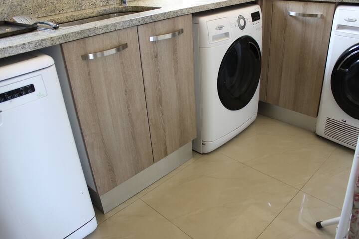 Sea Cottage Rentals gallery image 5