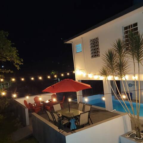 Jayuya-5 bedrooms 4 baths, heated pool, bar & deck