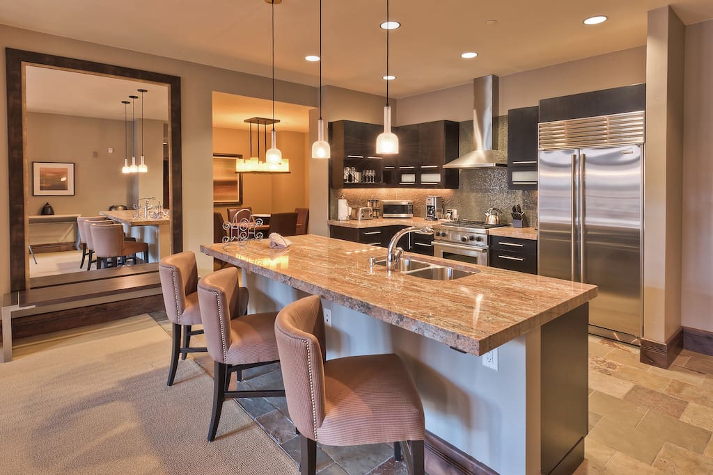 Chef's kitchen with Wolfe and Subzero appliances