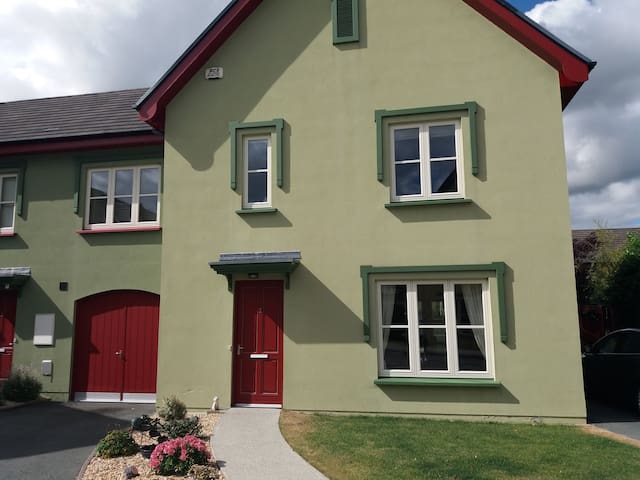Airbnb Coom Vacation Rentals Places To Stay County Kerry