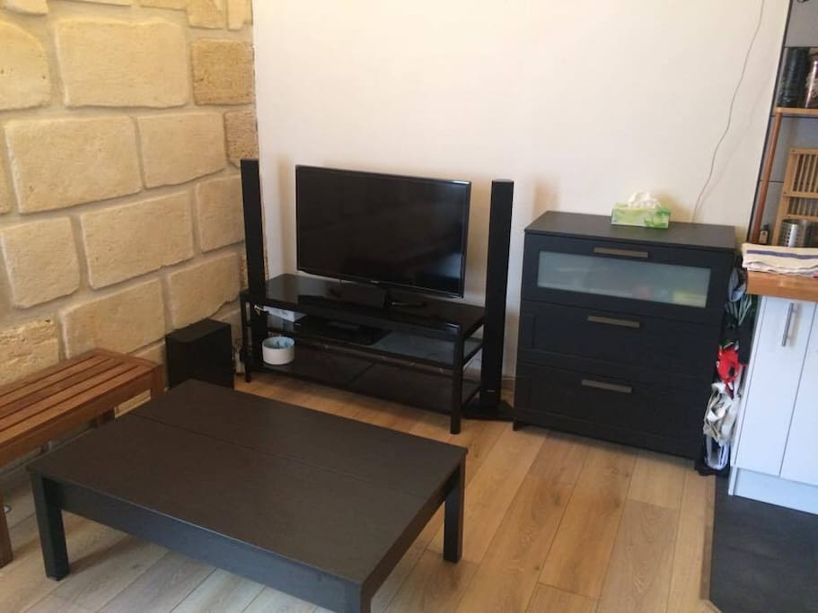 TV et home cinéma - Table basse rétractable