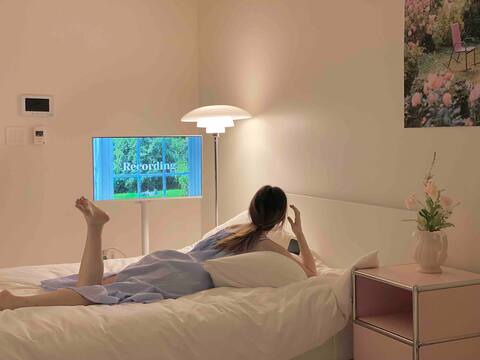 [Review Event] 1 o'clock check-out/Bed 2 Gyo-dong Jongno 1 minute away from Dongseong-ro Best location
