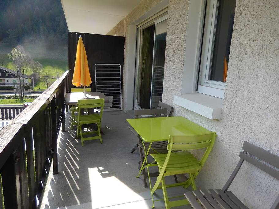 terrasse avec coin repas