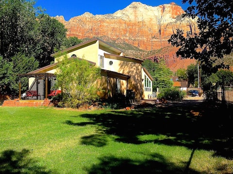 Top performing Airbnb: 6 brm Zion Vacation Home, Center of Springdale, Ut in Springdale