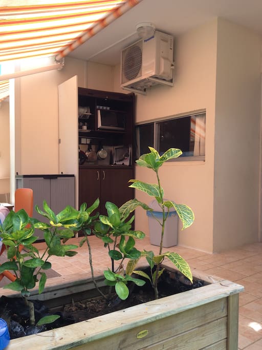 kitchenette
