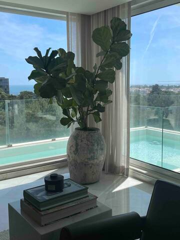 Elegant house with beach and forest view gallery image 4