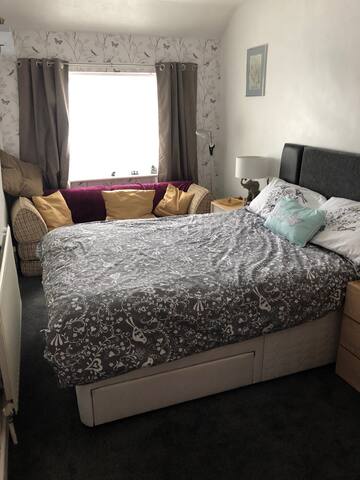 Thornbury spare room