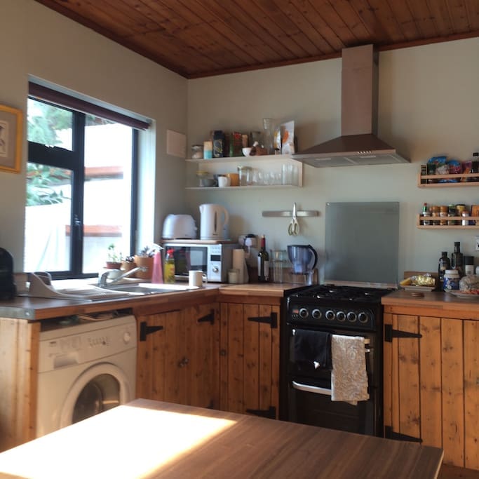 Fully equipped kitchen