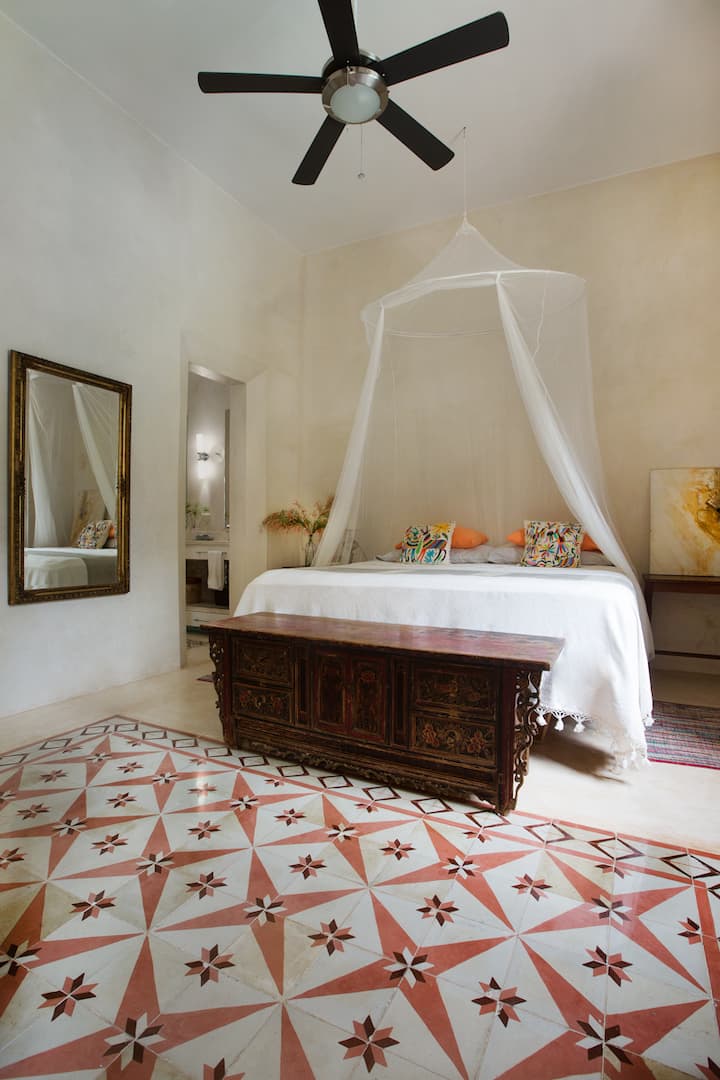 غرفة النوم الرئيسية