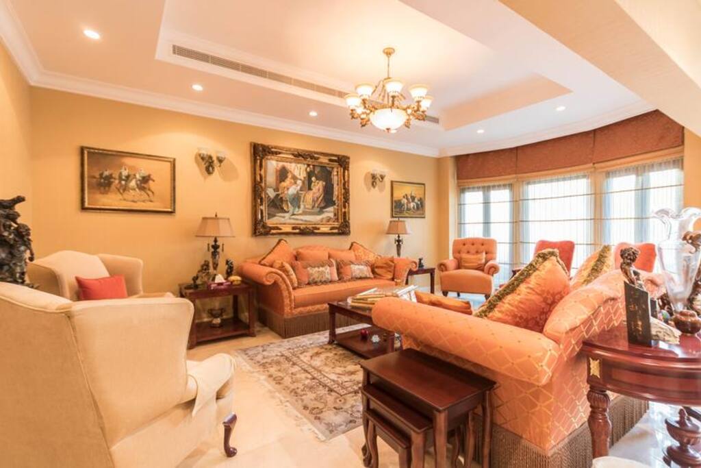 Main Entrance Living Room