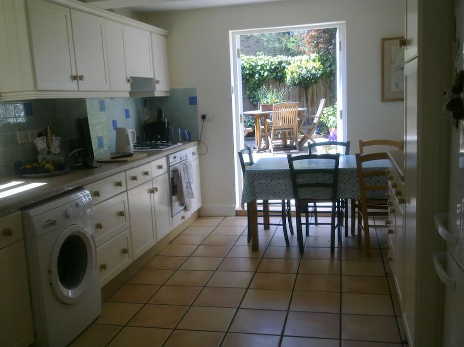 Kitchen with West facing Patio Garden