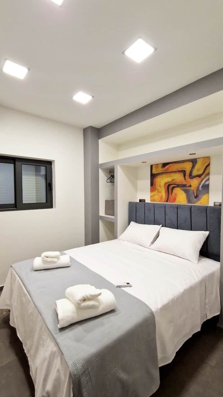 Faronita - Luxury Apt. In The Heart Of Kalamata - Kalamata