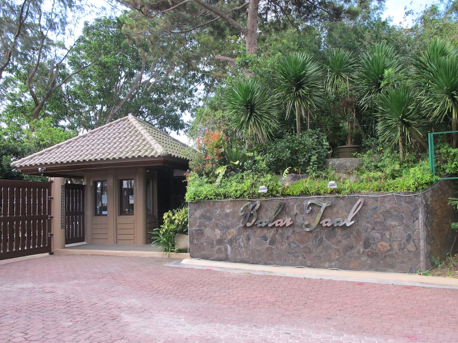 Entrance to Balai Taal Property