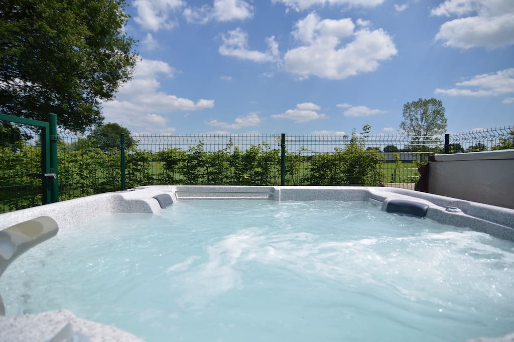 Jacuzzi voor een heerlijk rustmoment.