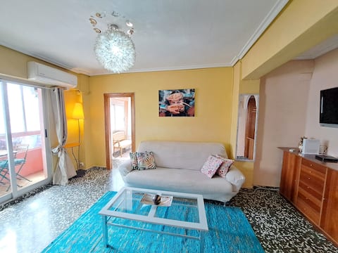 Propiedad de Airbnb exitosa: Comfy full equipped flat with private parking en Rascanya