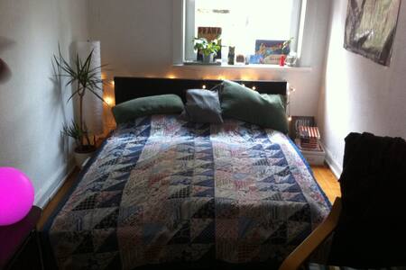 ZENTRALES GEMÜTLICHES ZIMMER IN HAMBURGS HERZEN - Hamburg