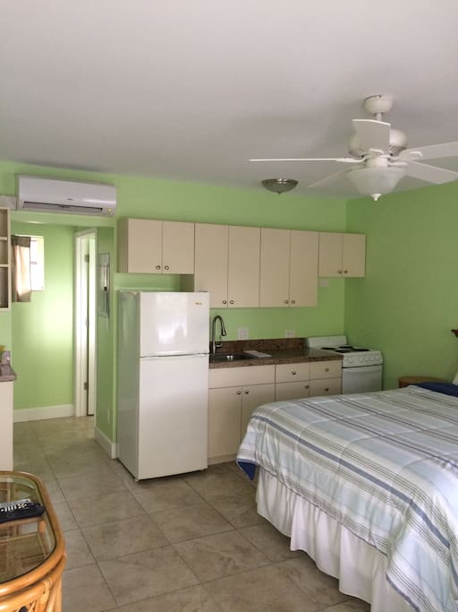 Each Studio has a queen size bed w/ a small kitchen, a mini-split AC, WiFi, Flat screen TV and parking right out side your door!!