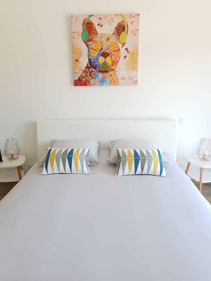 ห้องนอน "Grise" ชั้นบน