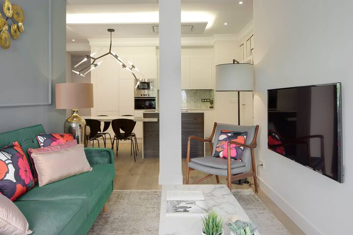 Moraza Suite by FeelFree Rentals gallery image 3