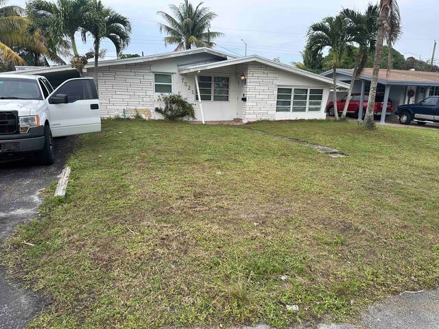 Casa con piscina gallery image 3