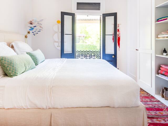 Stylish Paddington Terrace, Between City & Bondi gallery image 3