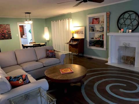 Popular Airbnb listing: It’s Golden in Mc Kinney