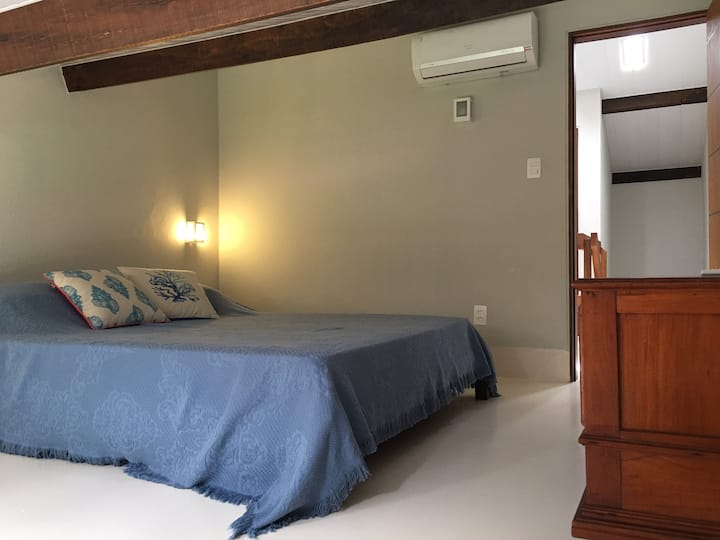 Dvokrevetna spavaća soba na mezzaninu