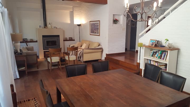 Apartamento de 4 dormitórios em Beccar com piscina e área de churrasco