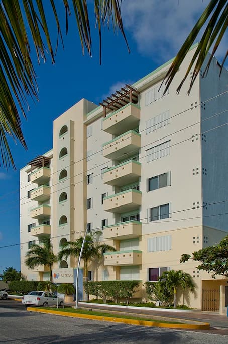 Las Brisas Condominiums