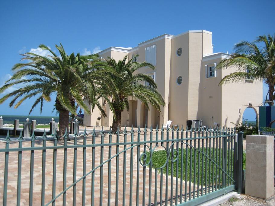 Gated Privacy