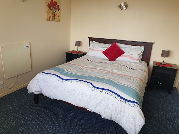 Главна спалня с изглед 