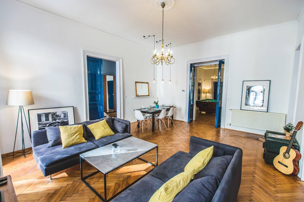 35sqm livingroom with 8 people dinning table