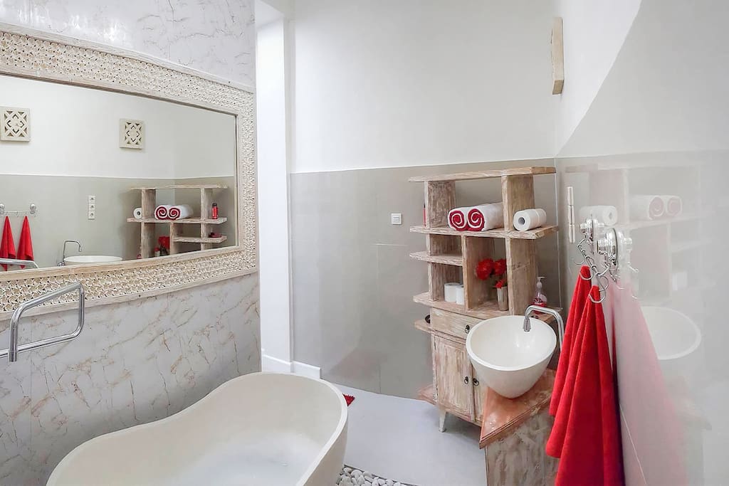 Unique bathroom design
