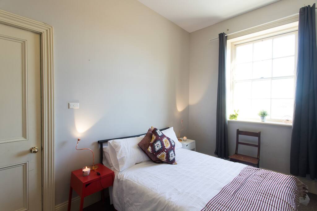Bedroom 2 (Double)_CIRCLE