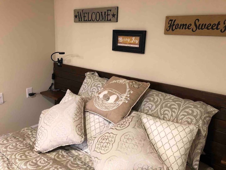 Many different pillows for varied choices of comfort.